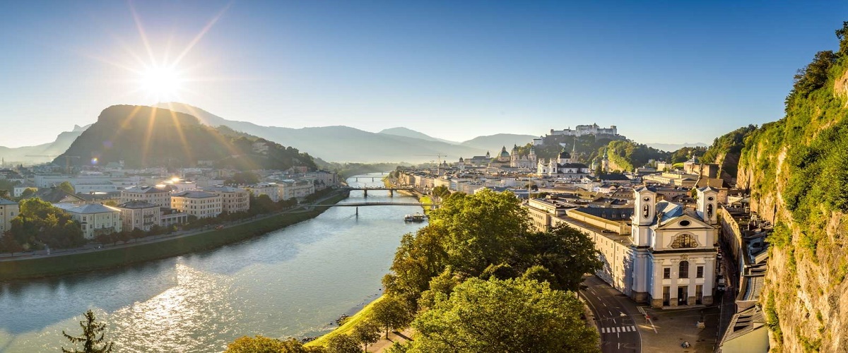 Small-Group Day Trip from Vienna to Salzbur