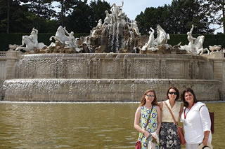 Small-Group Schönbrunn Palace Half-Day Tour with a Historian Guide