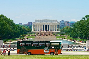 Washington DC Super Saver: Hop-on Hop-off Trolley and DC Duck Tours