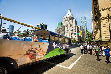 Vancouver Super Saver: 2-Day City Hop-On Hop-Off Tour and Attractions Combo