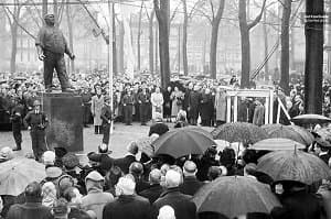 Anne Frank Walking Tour and Jewish Quarter Tickets