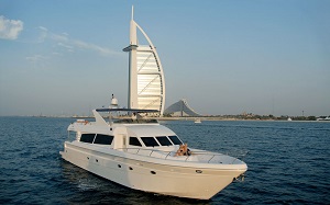 Dubai Marina Luxury Yacht Tour with Breakfast or BBQ Tickets