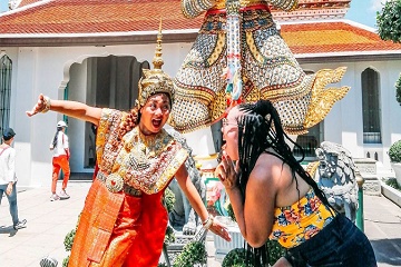 Morning Rattanakosin Walking Tour
