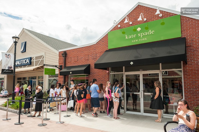 Woodbury Commons Outlet Mall Shopping Tour Tickets
