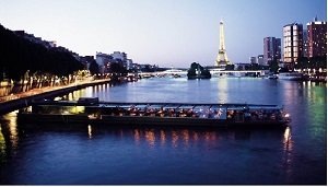 Paris: Beteaux Parisiens Dinner Cruise Tickets