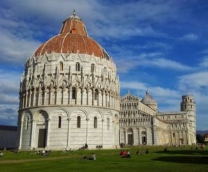 Bus Transfer From Livorno Cruise Port to Pisa and Lucca Tickets